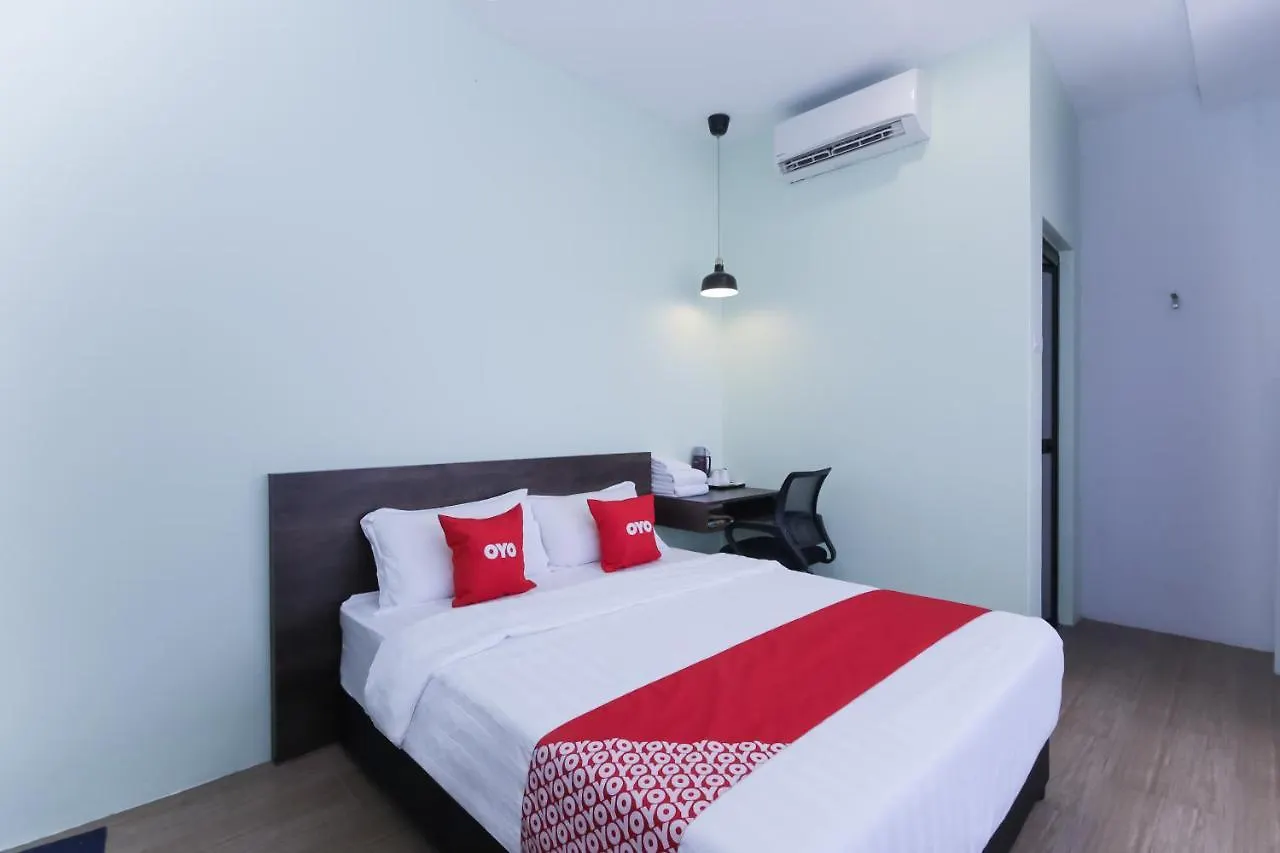 Oyo 90399 Green Home Hotel Syariah Sepang Malaysia